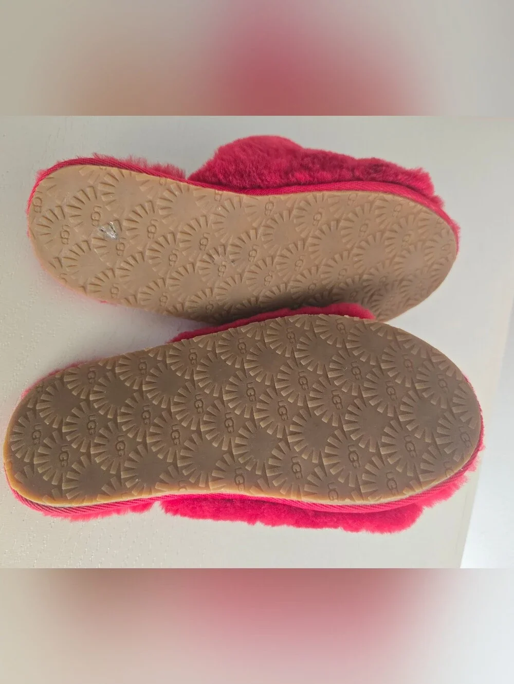 Kids UGG Fluff Yeah Slide - Ribbon Red Colorway